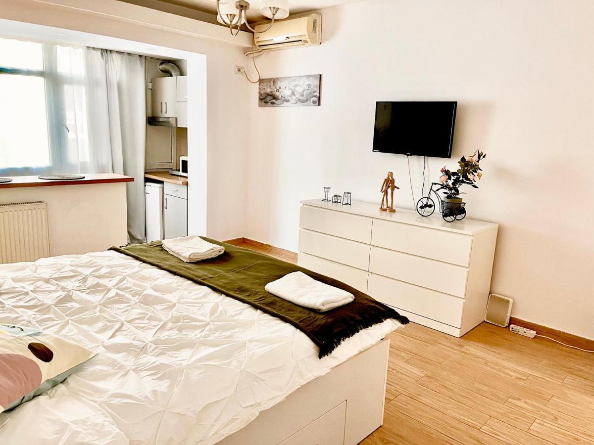Victoriei Studio Bucharest Luaran gambar